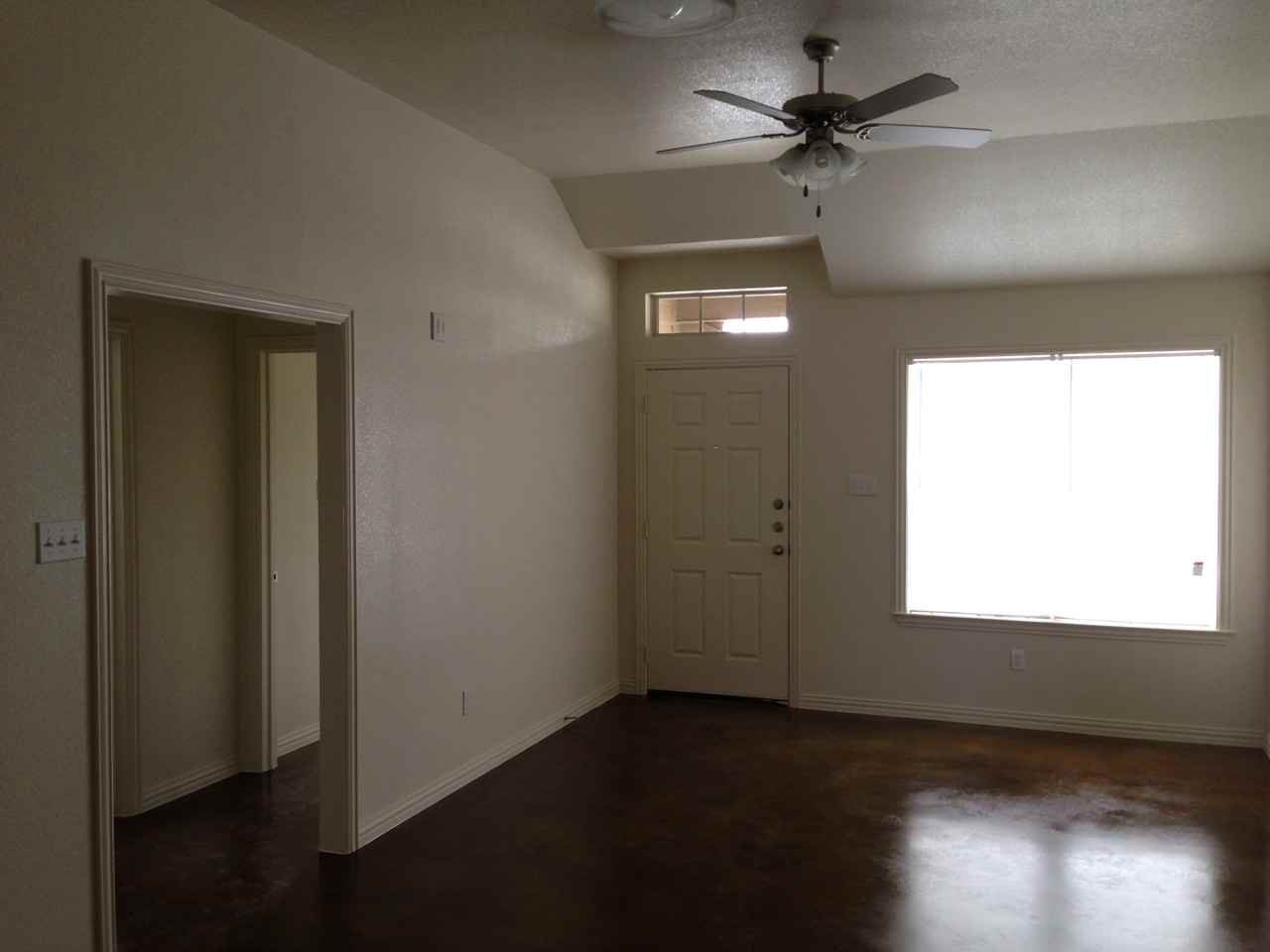 418 East Young Avenue - Photo 4 of 4