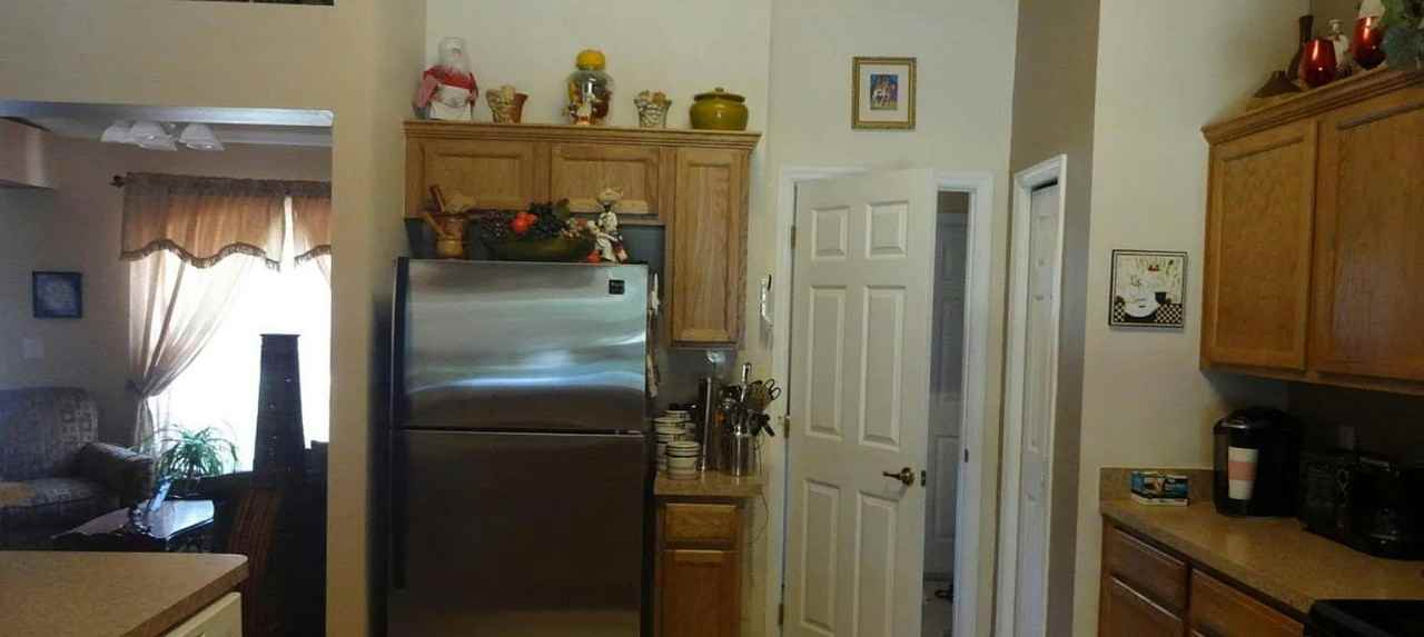 1752 Southwest 168th Loop - Photo 5 of 16