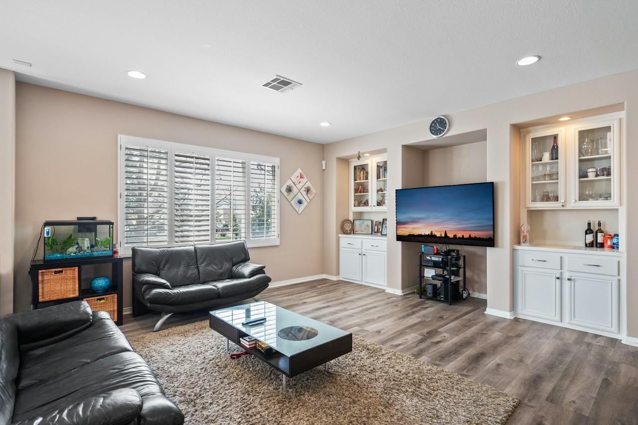 2815 Sepulveda Boulevard - Photo 3 of 37