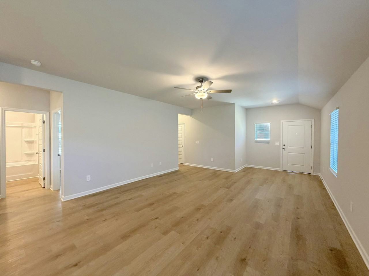 4028 White River Rd SW - Photo 7 of 35