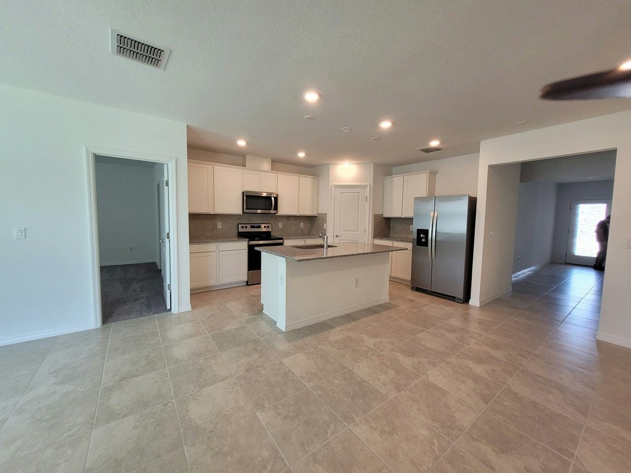 9663 Summer Cay Cir - Photo 2 of 12