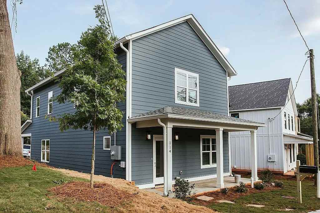 114 Lake Street - Photo 2 of 20
