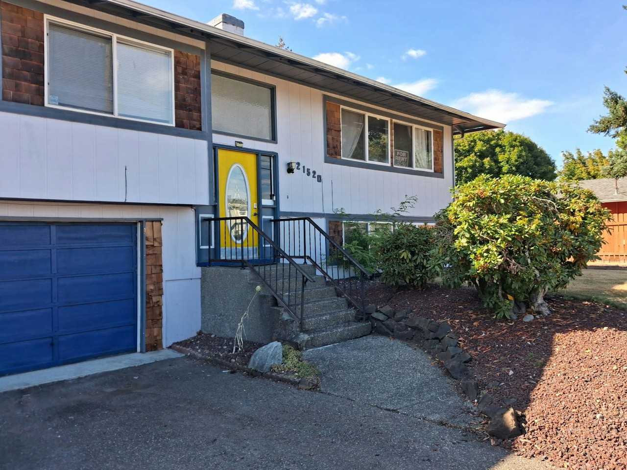 21520 38th Ave E - Photo 3 of 10