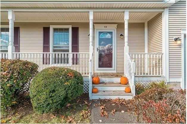 53 Village Ln - Photo 6 of 39