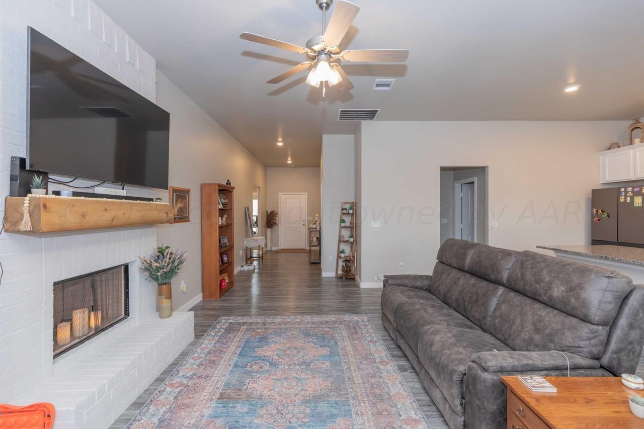 1839 Montaluse Rd - Photo 6 of 35