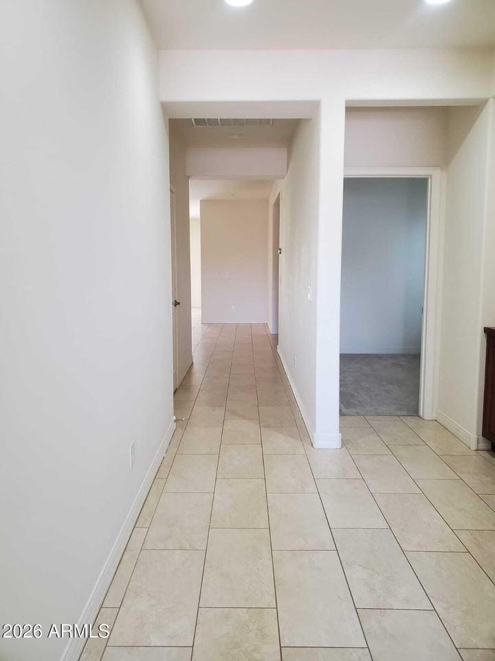 9987 W Foothill Dr - Photo 6 of 50