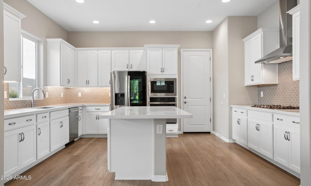 25217 N 21st Ave - Photo 4 of 47