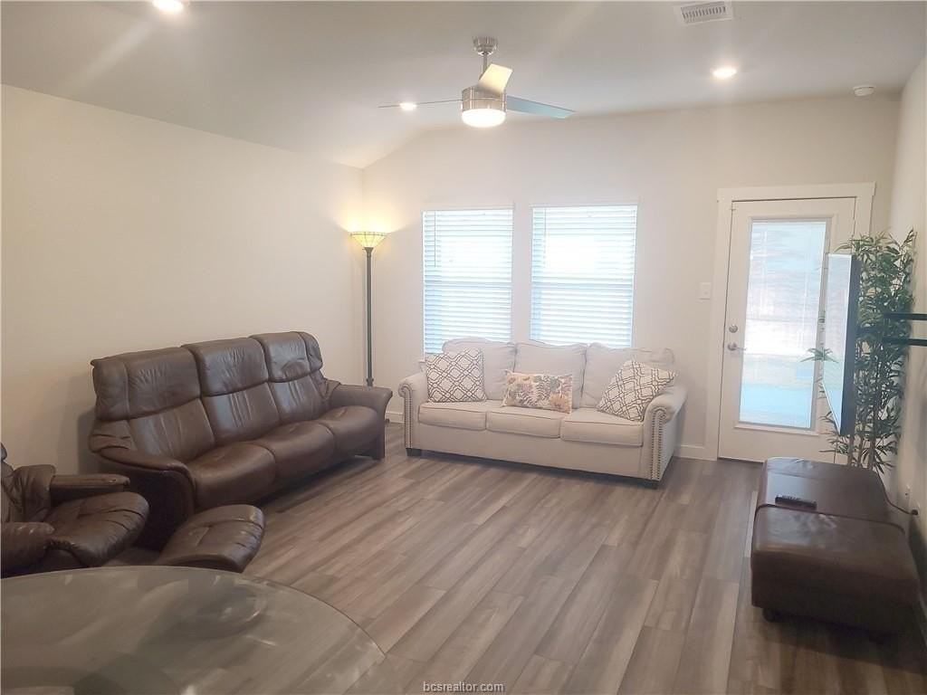 954 Lady Bird Ln - Photo 7 of 25