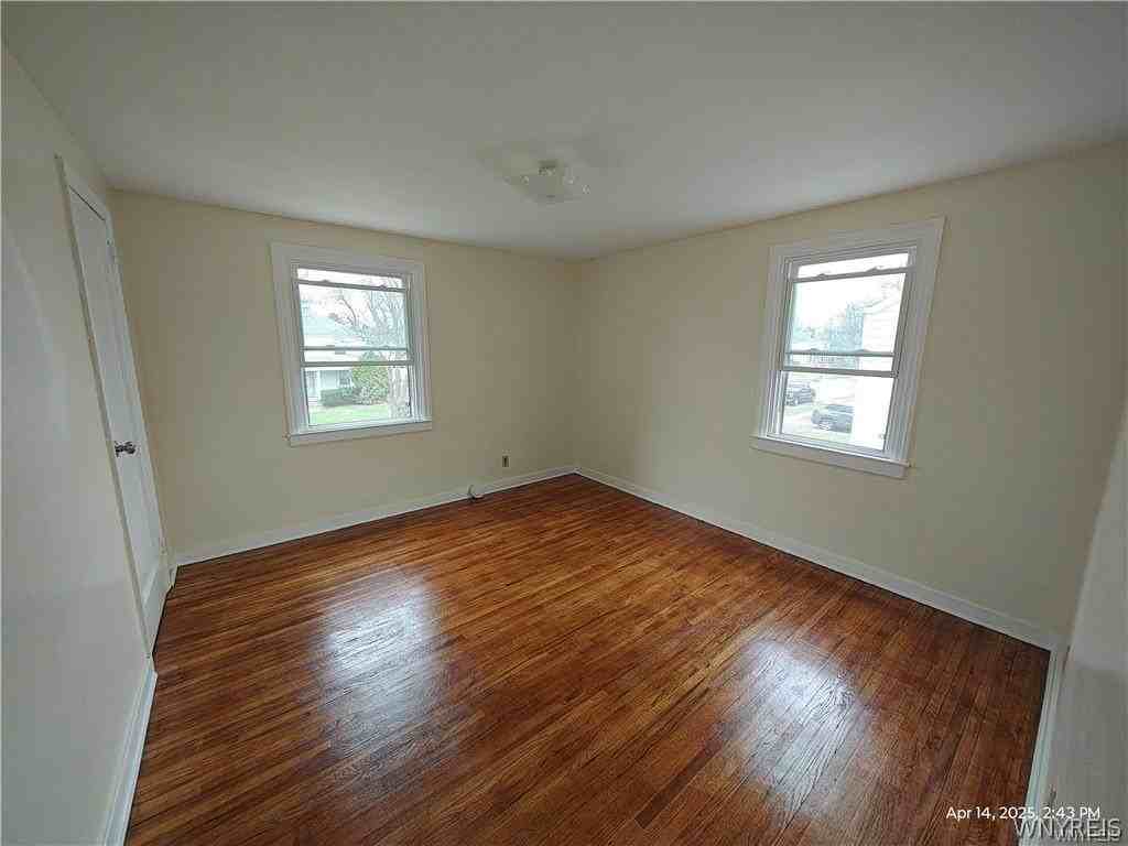 102 Ellen Dr - Photo 6 of 19