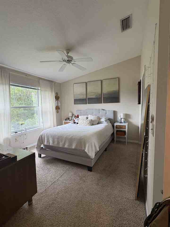 13207 Harbour Vista Cir - Photo 2 of 11