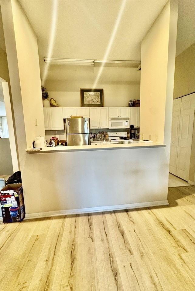 13207 Harbour Vista Cir - Photo 3 of 11
