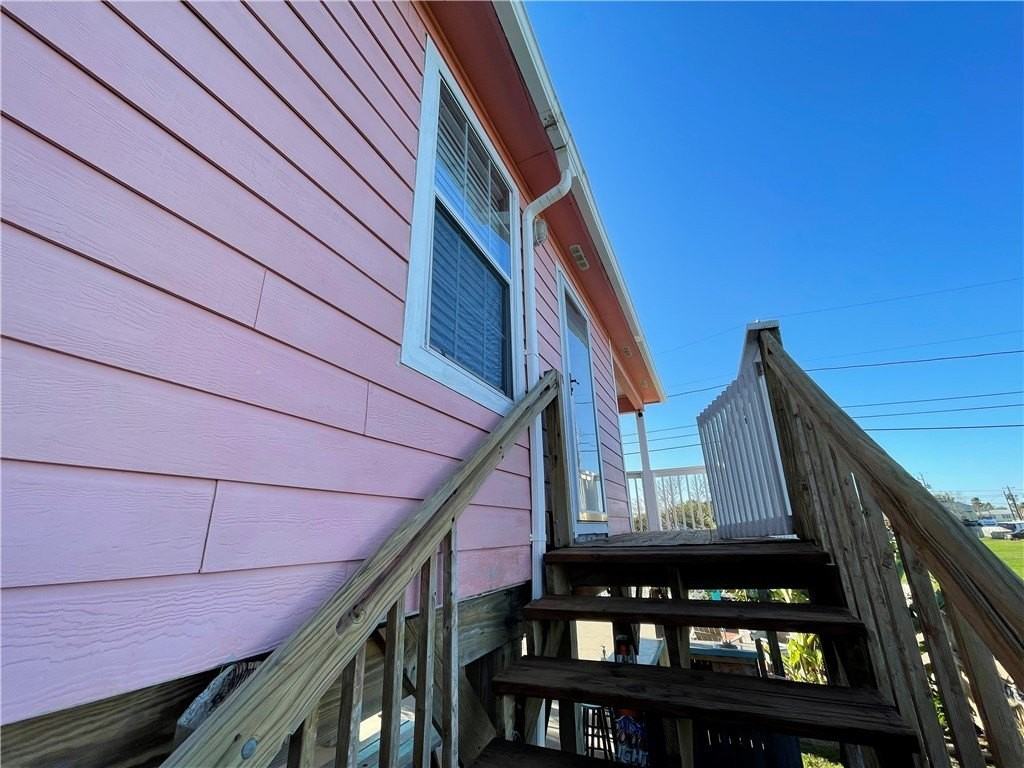 118 Riviera Dr - Photo 4 of 30