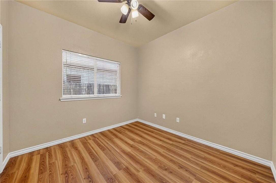 7010 Trantella Ct - Photo 7 of 32
