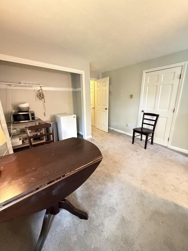 275 Patriot Way - Photo 3 of 11