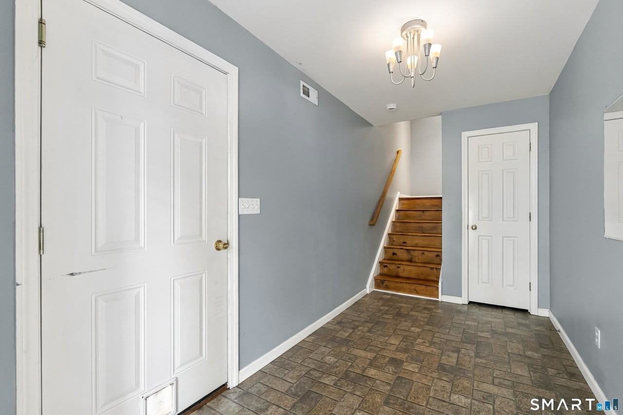 2720 State St #6 - Photo 6 of 28