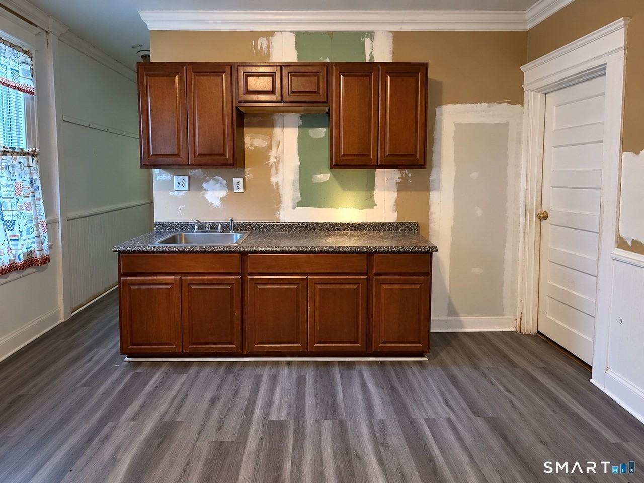 15 Upson St - Photo 6 of 16
