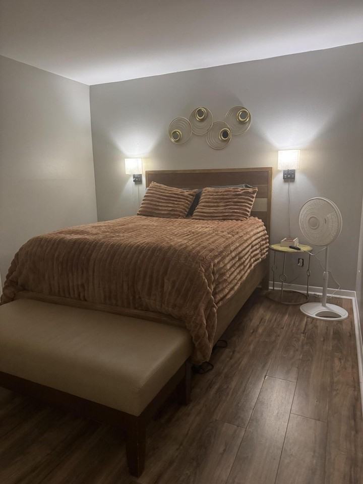 312 Bream Ave #201 - Photo 3 of 6