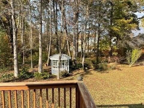 1081 Colony Dr - Photo 4 of 35