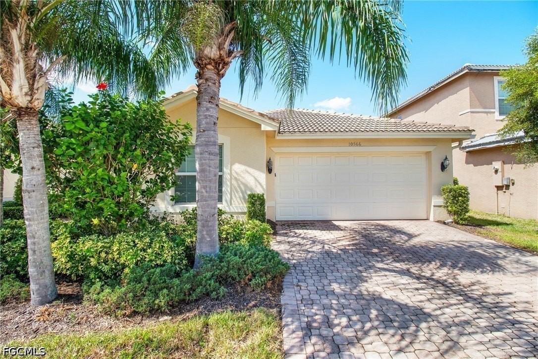10566 Carolina Willow Dr