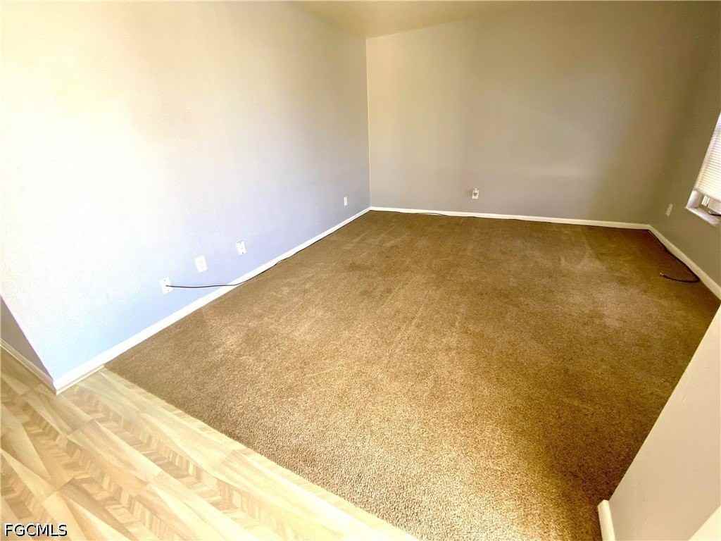 1309 Sw Santa Barbara Pl - Photo 3 of 7