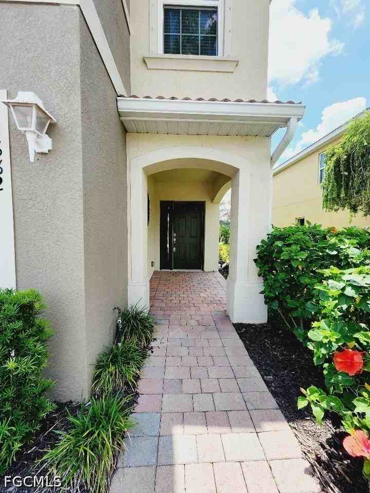 3882 Tilbor Cir - Photo 2 of 24
