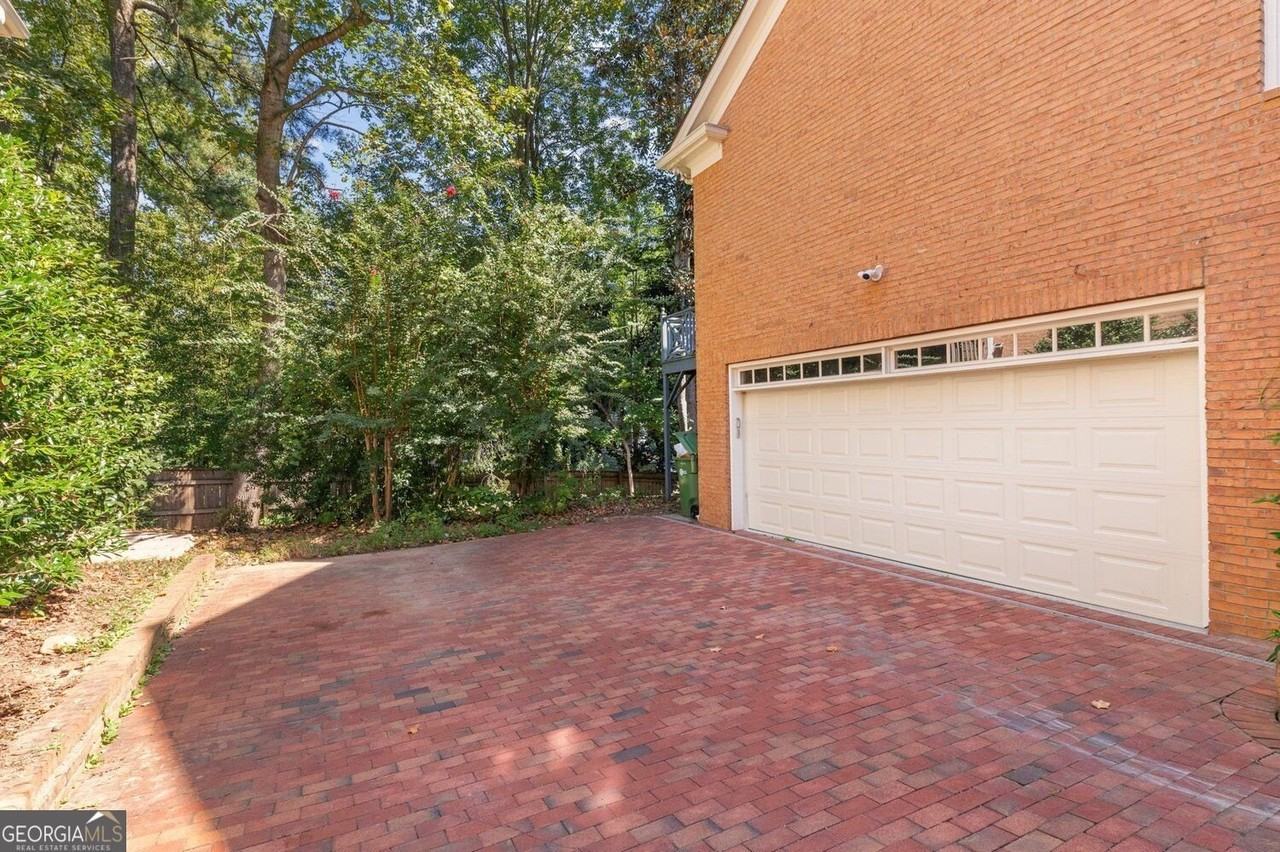 448 Ivy Park Ln Ne - Photo 3 of 50