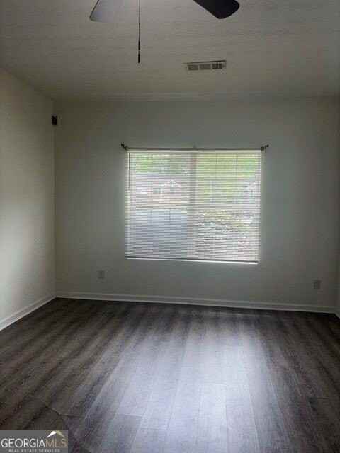 1560 Eastern Sunrise Ln - Photo 2 of 22