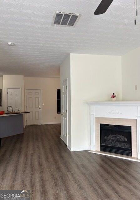 1560 Eastern Sunrise Ln - Photo 3 of 22