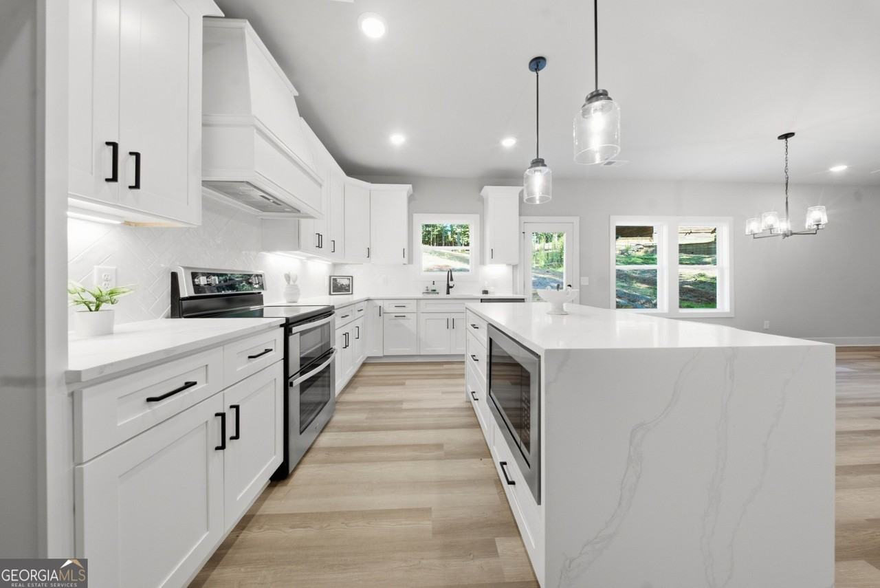 3035 Hamilton Rd - Photo 6 of 19