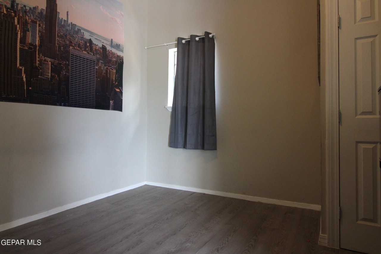 1408 Arizona Ave #D - Photo 4 of 12