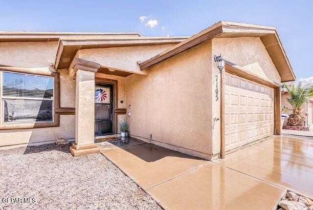7105 Copper Canyon Dr - Photo 2 of 42