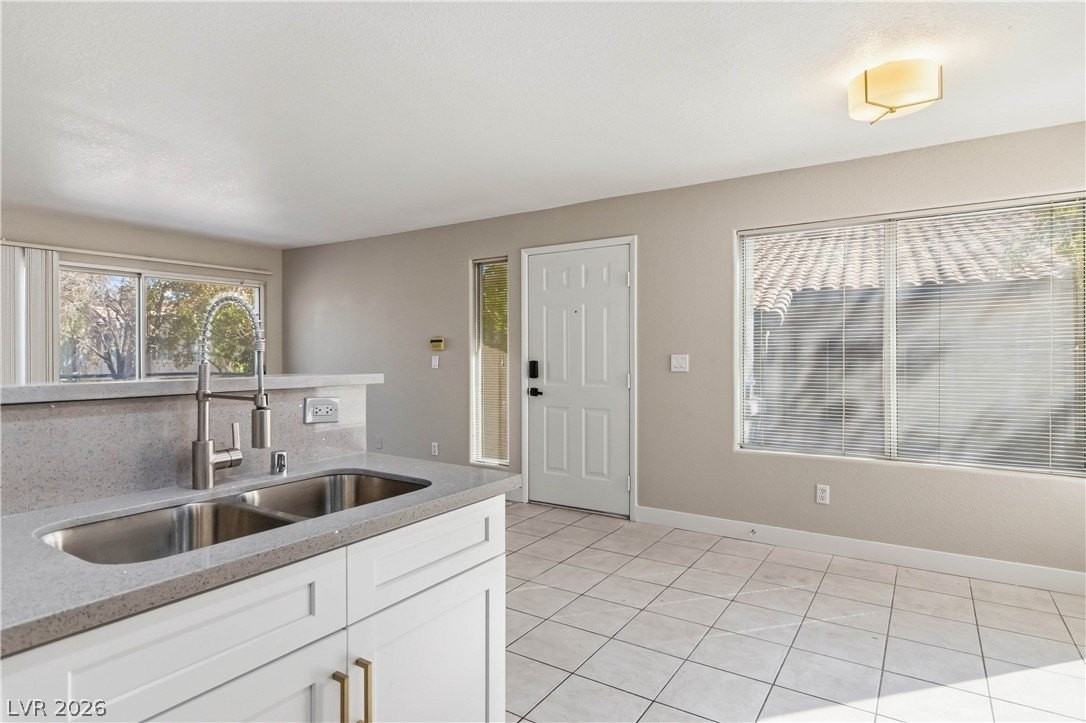 3144 Tarpon Dr #204 - Photo 5 of 28
