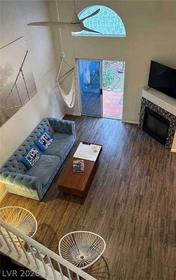 8433 Pacific Fountain Ave - Photo 4 of 22