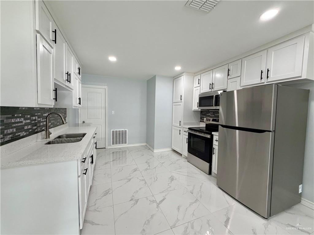 2930 W Sugarcane Dr - Photo 3 of 13