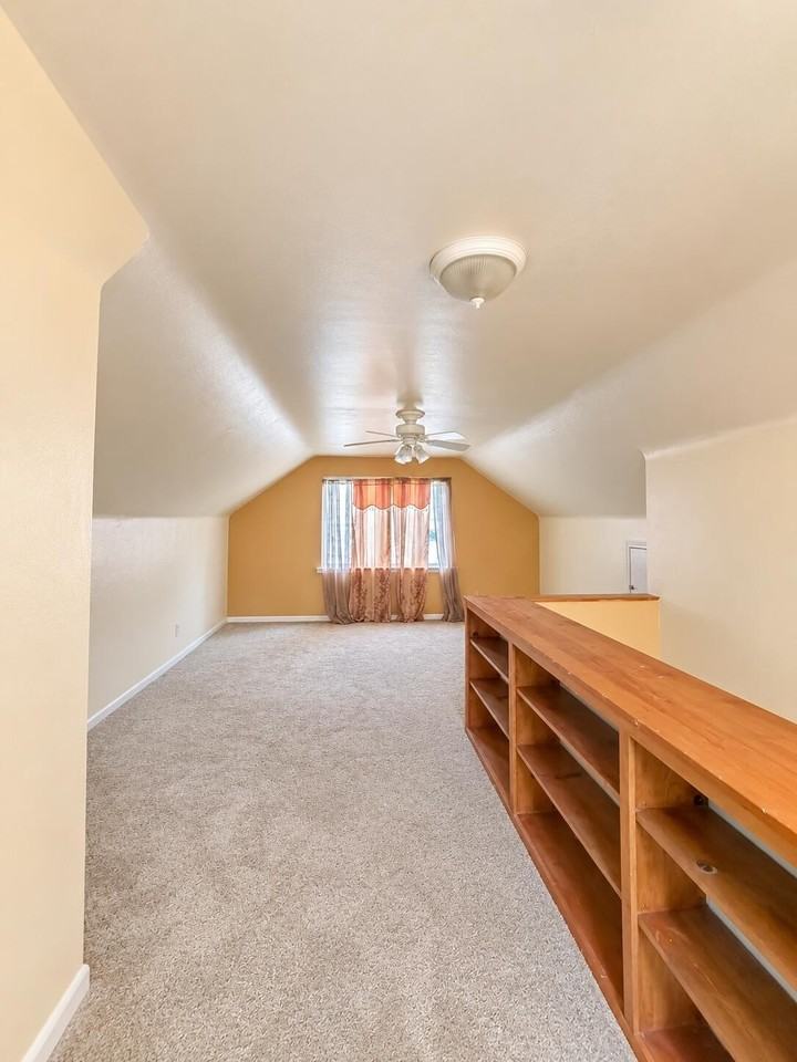 1819 Richmond Ave - Photo 6 of 13