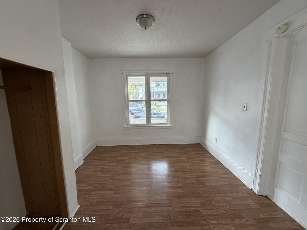62 S Grant St - Photo 2 of 8