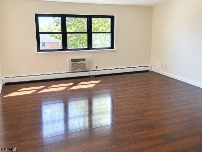 1041 Ridge St B 39 - Photo 3 of 14