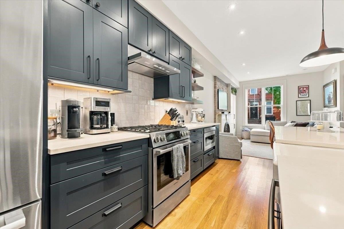 163 8th St - Photo 4 of 35