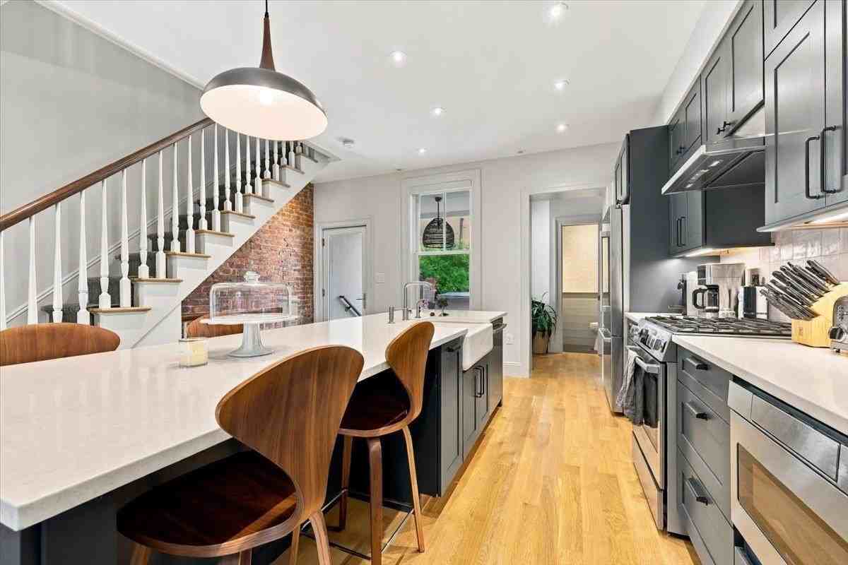163 8th St - Photo 5 of 35