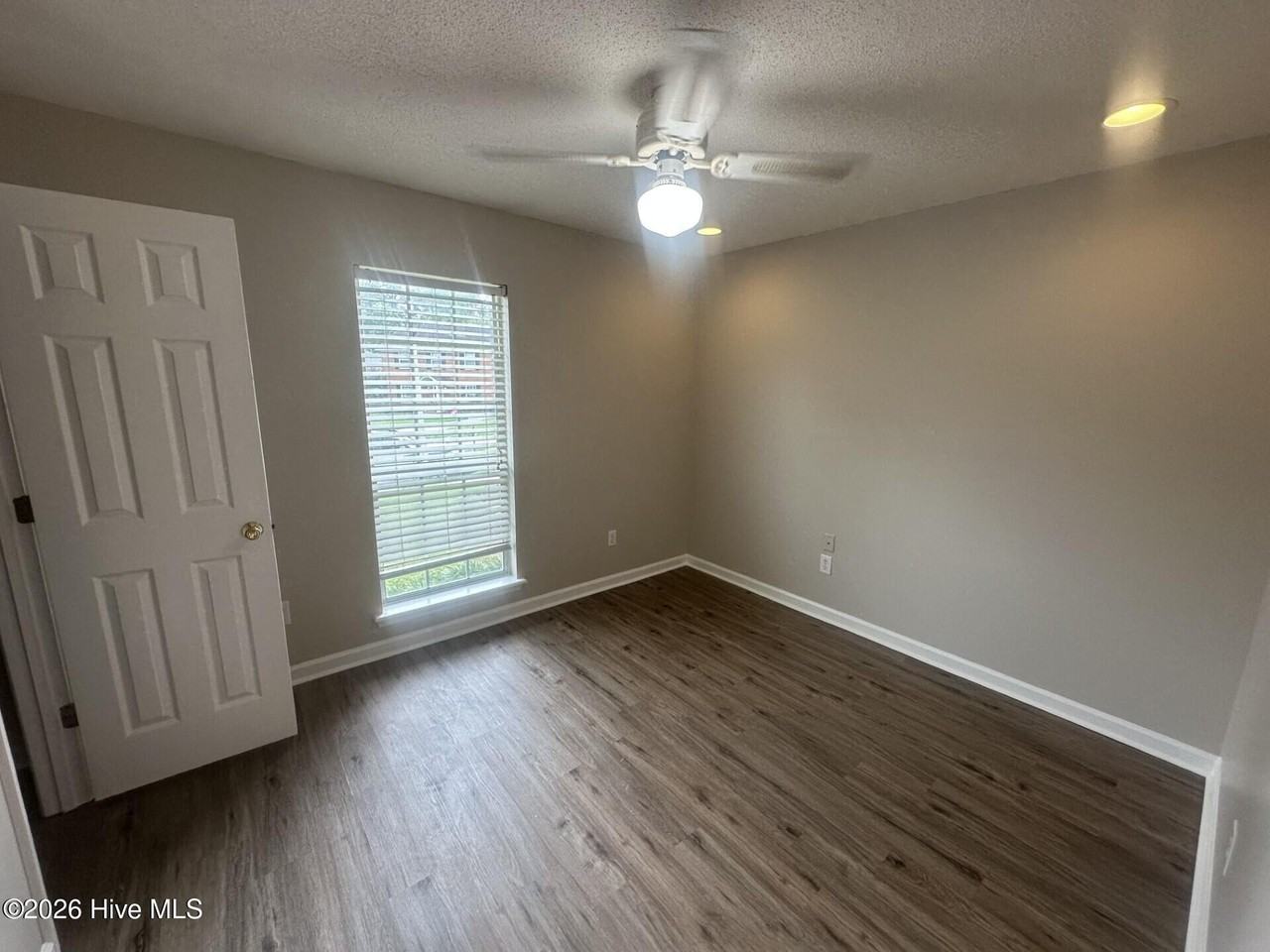309 Timberidge Dr - Photo 2 of 13