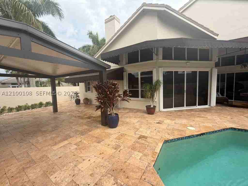 15240 Laurel Ln S #15240 - Photo 6 of 50