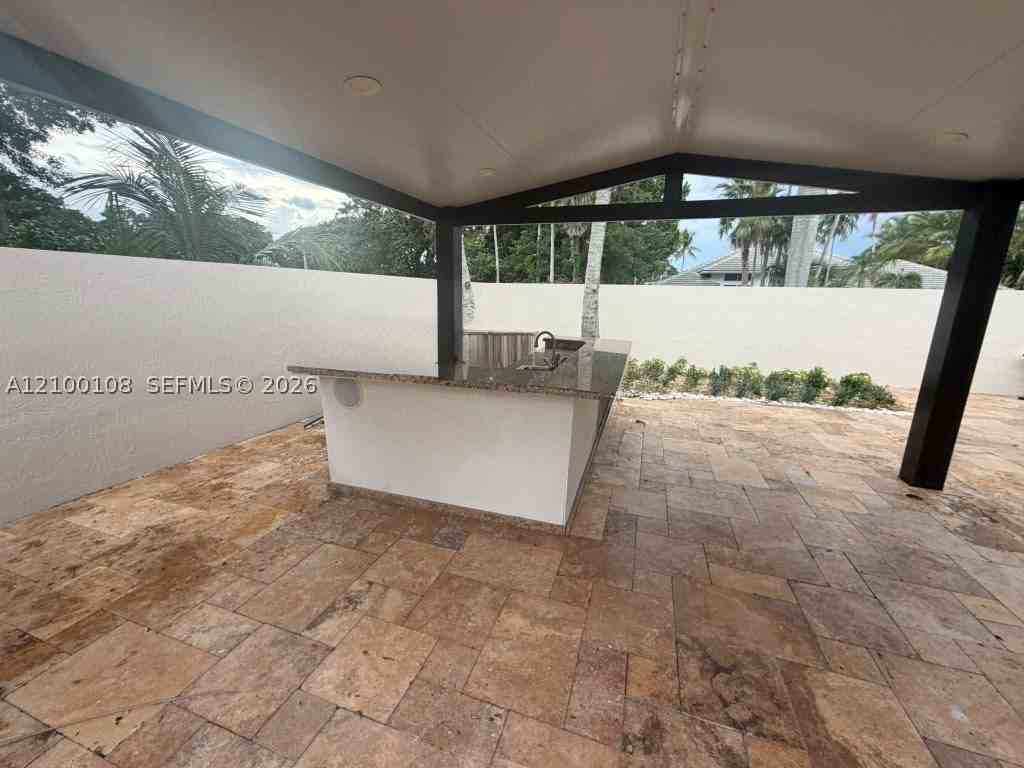 15240 Laurel Ln S #15240 - Photo 7 of 50