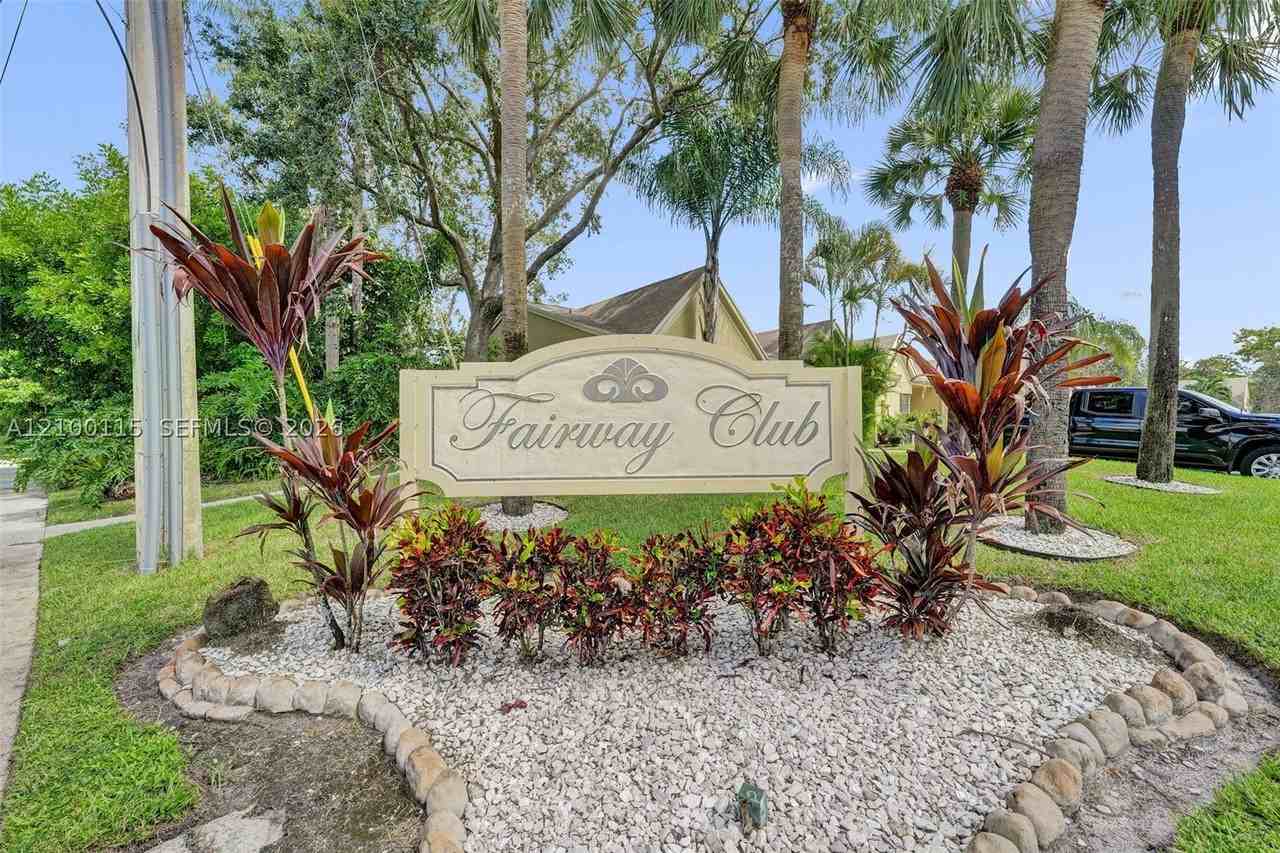 3590 Nw 83rd Ln - Photo 4 of 50
