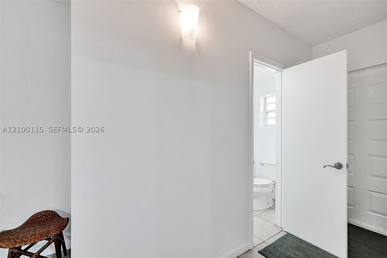 3590 Nw 83rd Ln - Photo 7 of 50