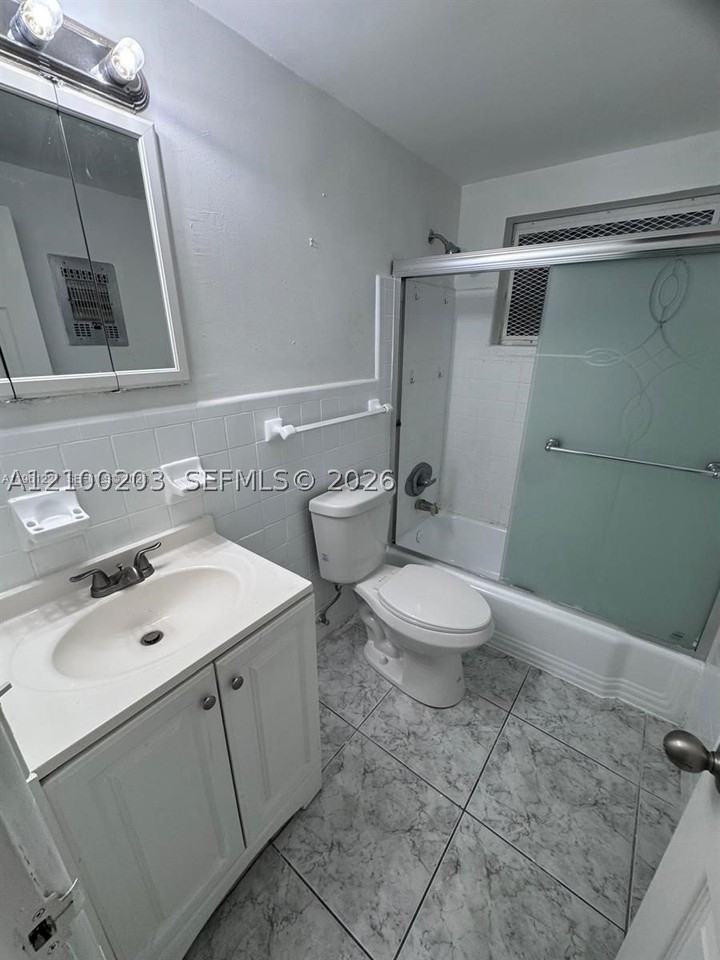 7840 Harding Ave #2 - Photo 4 of 8