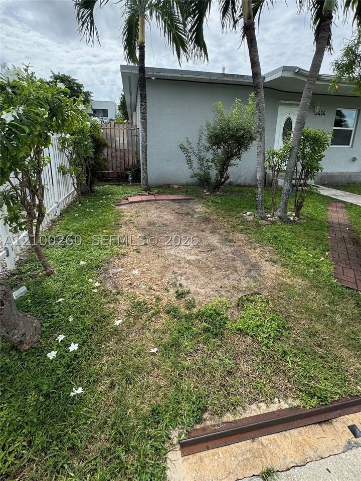 3414 Sw 25th St - Photo 3 of 14