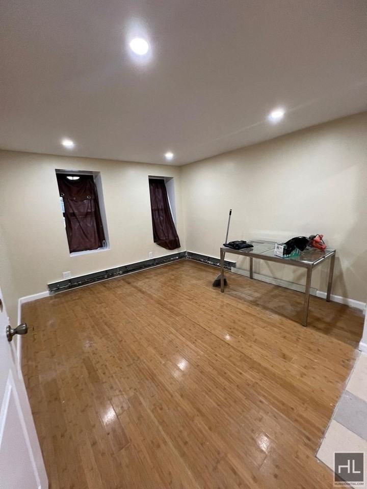 445 E 139th St - Photo 2 of 10