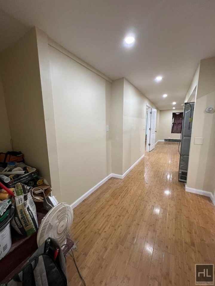 445 E 139th St - Photo 4 of 10