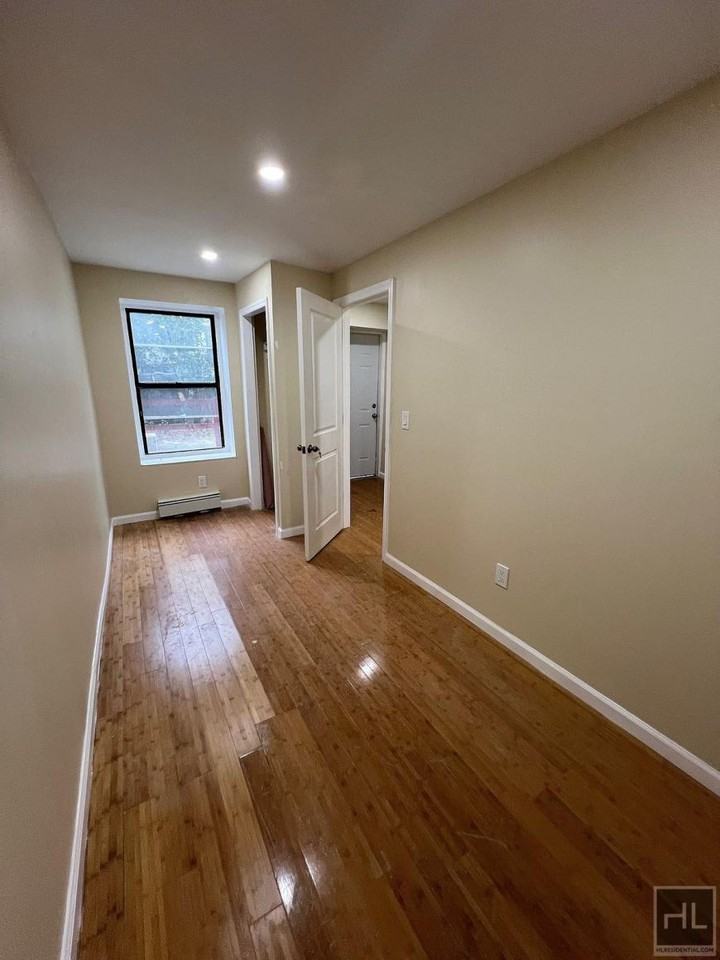 445 E 139th St - Photo 6 of 10