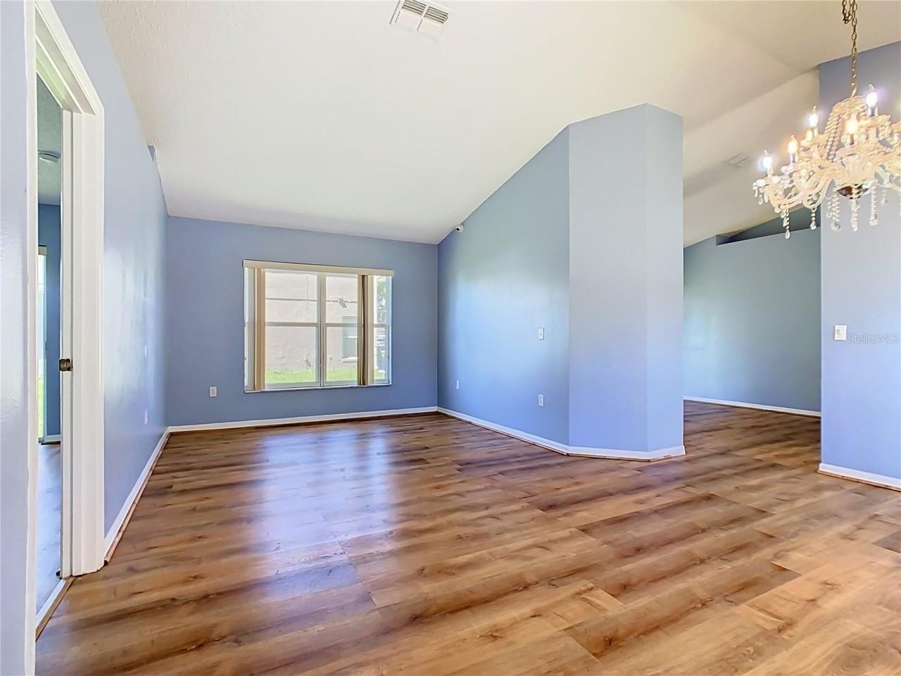557 Nogales Ct - Photo 4 of 48
